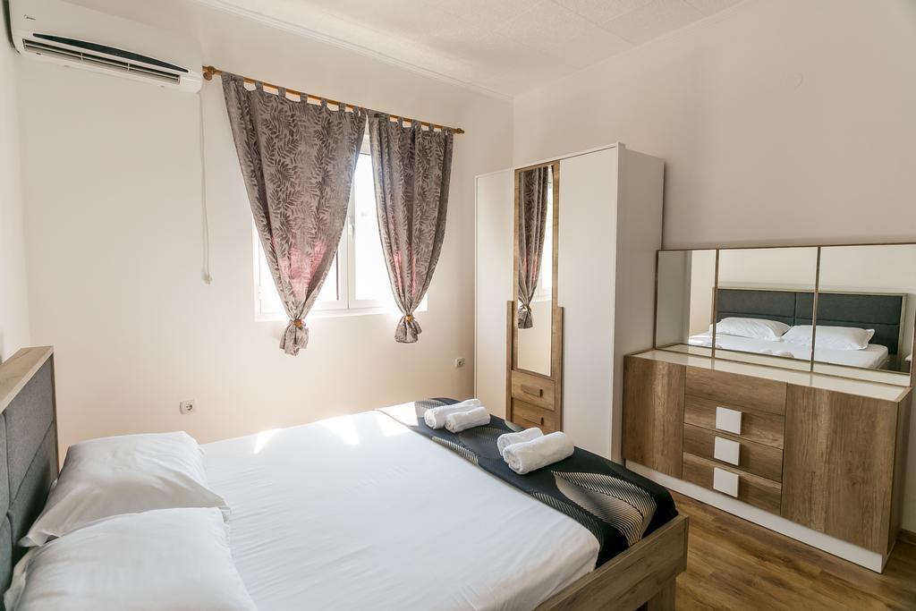 Tramonto Apartments Radanovici Bagian luar foto