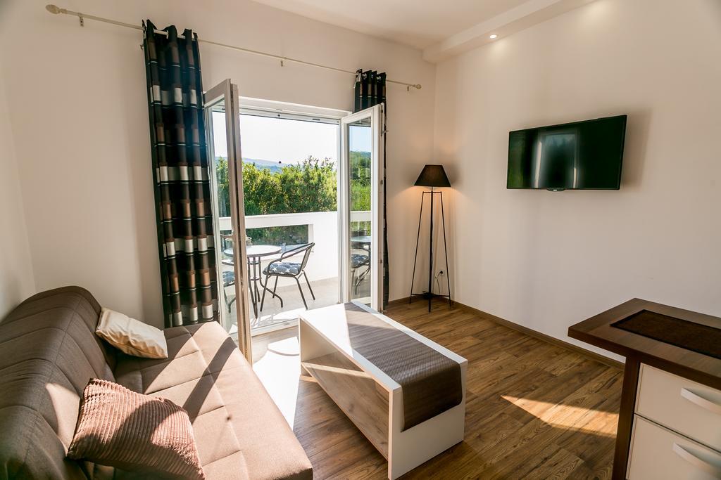 Tramonto Apartments Radanovici Bagian luar foto
