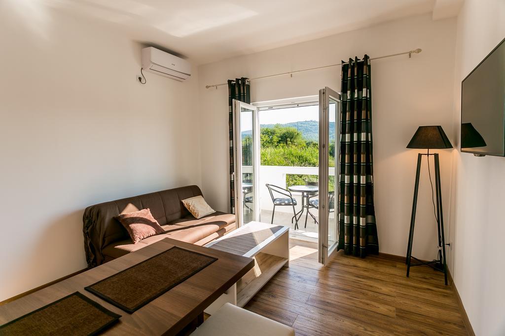 Tramonto Apartments Radanovici Bagian luar foto