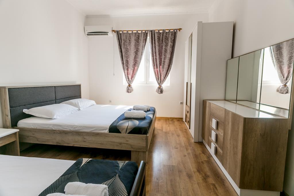 Tramonto Apartments Radanovici Bagian luar foto